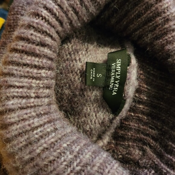 Vera Wang Purple Turtleneck Sweater Size Small - Picture 7 of 7